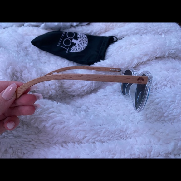 ROOTS SUNGLASSES - Picture 2 of 4